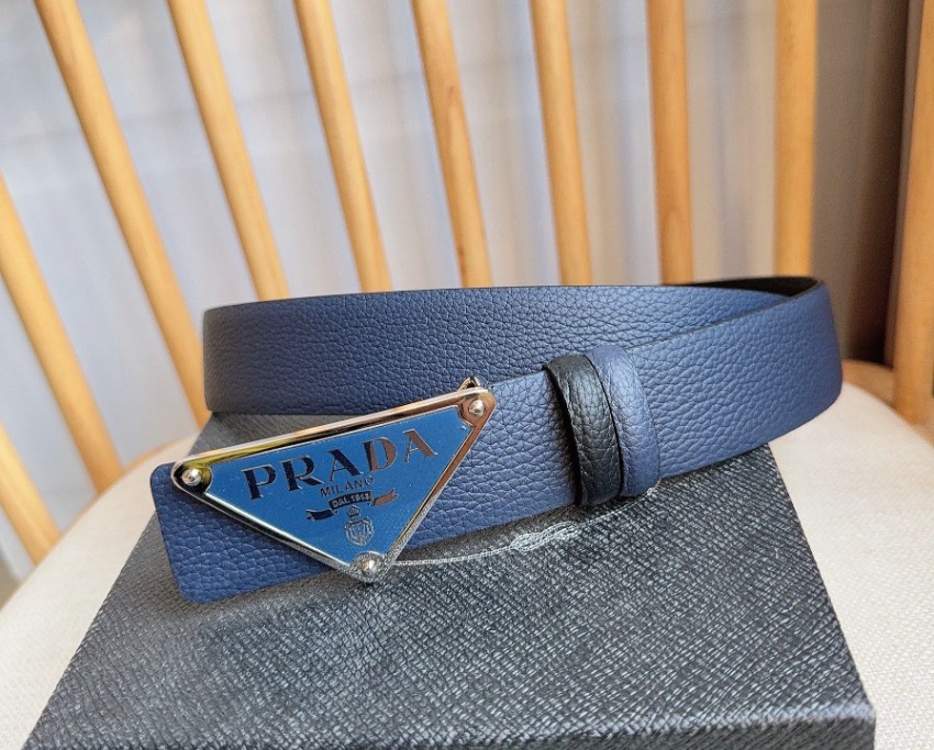 プラダ ロゴバックル ベルト 2025新作 ブルーレザー 上質感漂う 精密ディテール 職人技術再現 コピー 高級感仕上げ 人気モデル_3