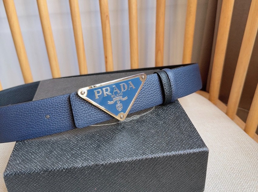 プラダ ロゴバックル ベルト 2025新作 ブルーレザー 上質感漂う 精密ディテール 職人技術再現 コピー 高級感仕上げ 人気モデル_7