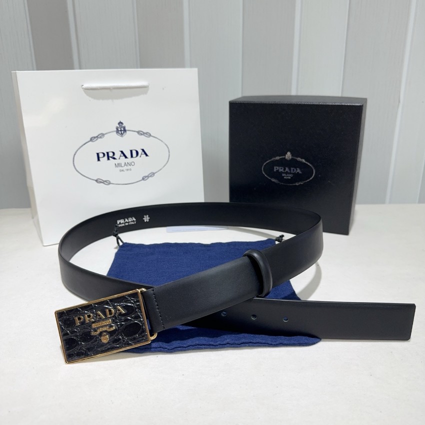 プラダ 型押しレザー ベルト 2025新作 スクエアバックル 高級感仕上げ 精密ディテール 職人技術再現 偽物 リピーター多数の人気モデル_1