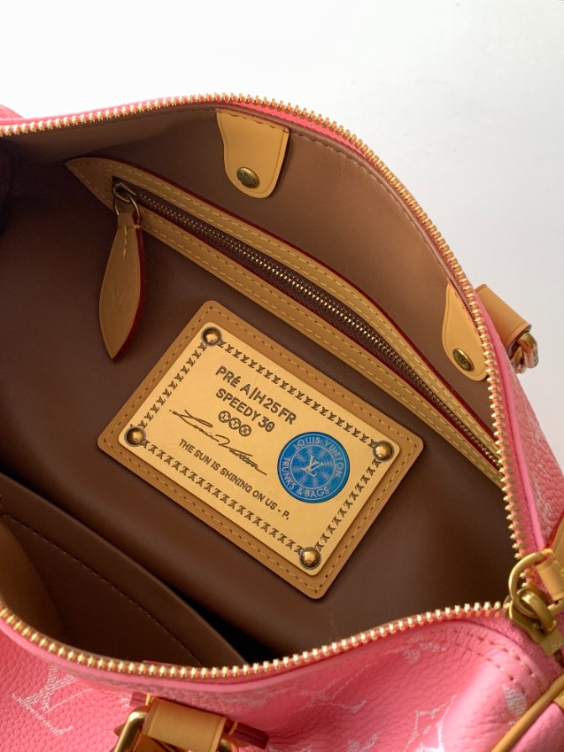 ルイ・ヴィトン 2025新作 定番モデル 高再現度仕上げ コピー 安心サイト 高品質本革使用 精密ディテール 発送保証 追跡可能 秘密厳守配送 実店舗運営 確実に届く_7