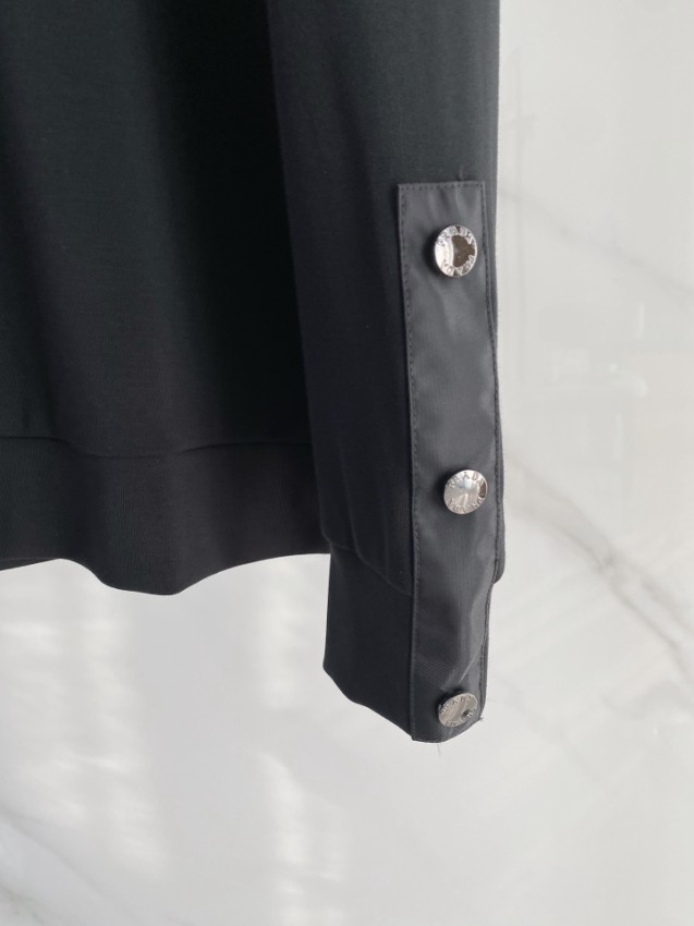 プラダ スーパーコピー 優良サイト ロゴプレート長袖トップス 2025新作 定番モデル 高再現度 高品質仕上げ 快適な着心地 男女兼用 安心サイト_5