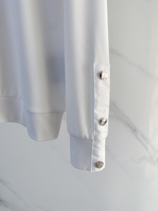 プラダ ブランド コピー 安全通販 ロゴプレート長袖トップス 2025新作 定番モデル 高再現度 高品質仕上げ 快適な着心地 通気性良好 男女兼用_5