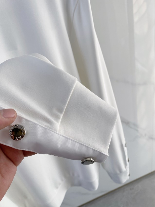 プラダ ブランド コピー 安全通販 ロゴプレート長袖トップス 2025新作 定番モデル 高再現度 高品質仕上げ 快適な着心地 通気性良好 男女兼用_8