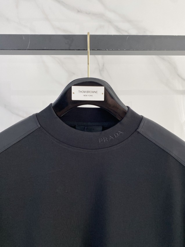 プラダ 優良サイト ロゴポケット長袖トップス 2025新作 定番モデル 高再現度 高品質仕上げ 快適な着心地 通気性良好 男女兼用_3