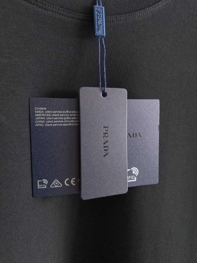 プラダ 優良サイト ロゴポケット長袖トップス 2025新作 定番モデル 高再現度 高品質仕上げ 快適な着心地 通気性良好 男女兼用_7