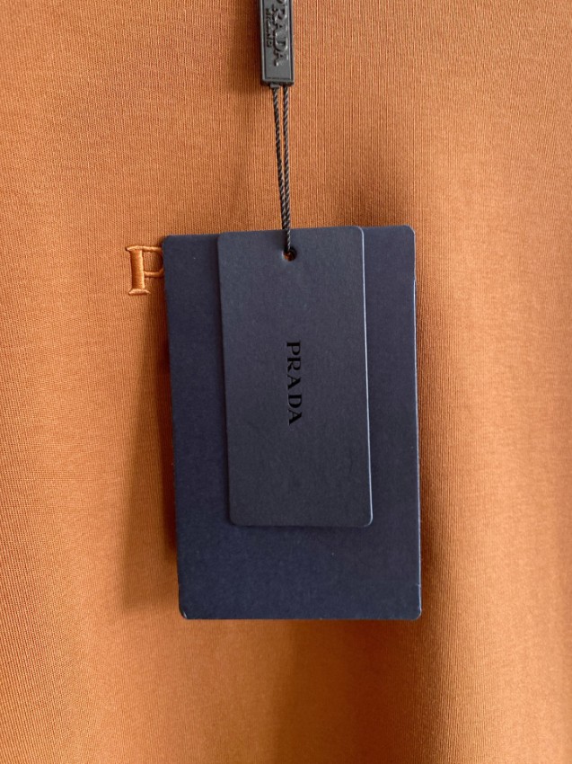 プラダ n級 2025新作 ブラウン 定番クルーネックスウェット 高再現度 高評価 職人技術再現 安心サイト 実店舗運営_6