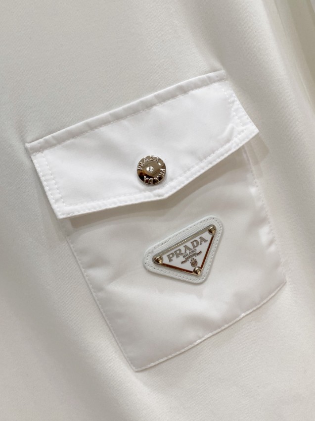 プラダ 格安 2025新作 ホワイト フロントポケット クルーネックスウェット 高再現度 高評価 安心サイト 実店舗運営_5