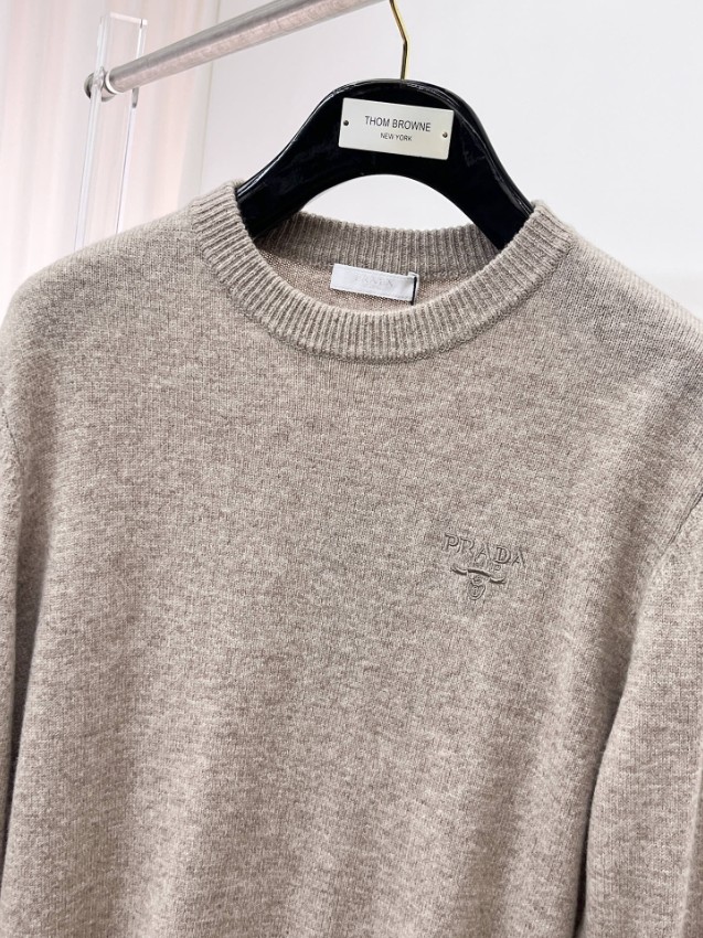 プラダ セーター 偽物 2025新作 高品質 上質感 丁寧な縫製 レビュー高リピ率 快適な着心地 人気モデル 安心サイト_3