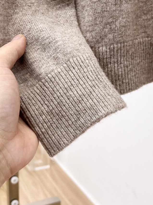 プラダ セーター 偽物 2025新作 高品質 上質感 丁寧な縫製 レビュー高リピ率 快適な着心地 人気モデル 安心サイト_7