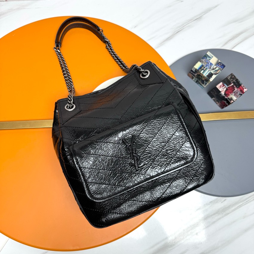 サンローラン チェーンバッグ 偽物 バレない再現度 2025新作 高品質 上質感 丁寧な縫製 高再現度 レビュー高リピ率 人気モデル_3