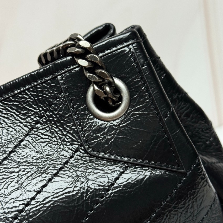 サンローラン チェーンバッグ 偽物 バレない再現度 2025新作 高品質 上質感 丁寧な縫製 高再現度 レビュー高リピ率 人気モデル_6