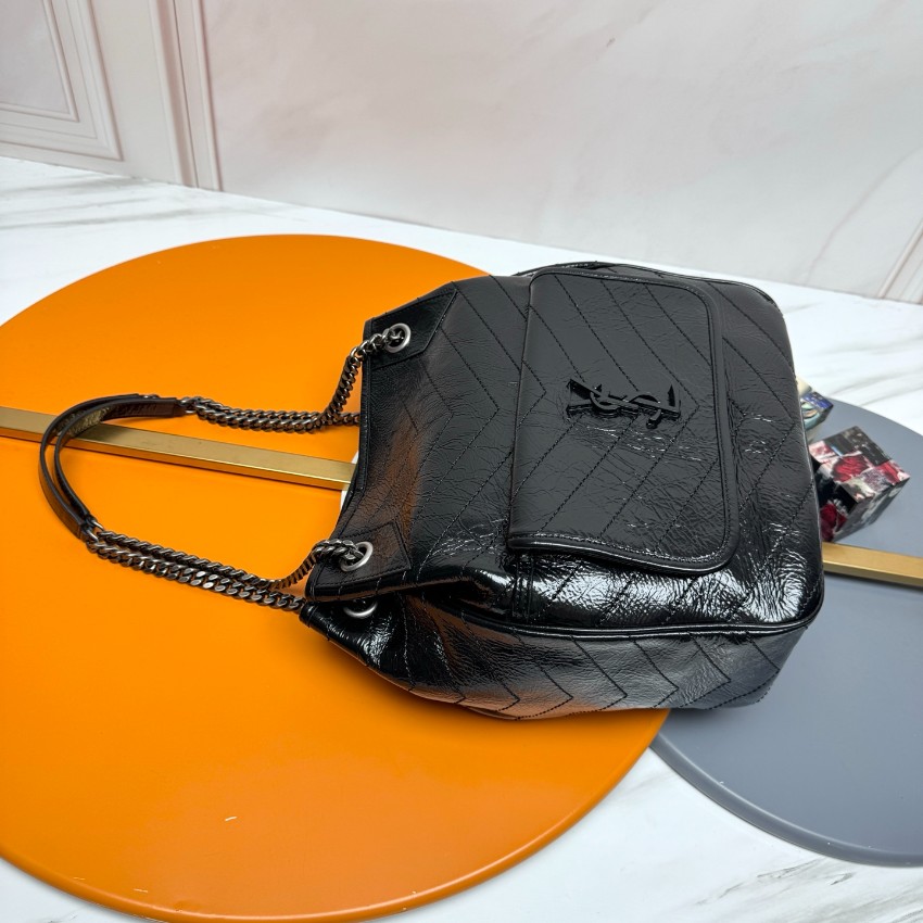 サンローラン チェーンバッグ 偽物 バレない再現度 2025新作 高品質 上質感 丁寧な縫製 高再現度 レビュー高リピ率 人気モデル_4