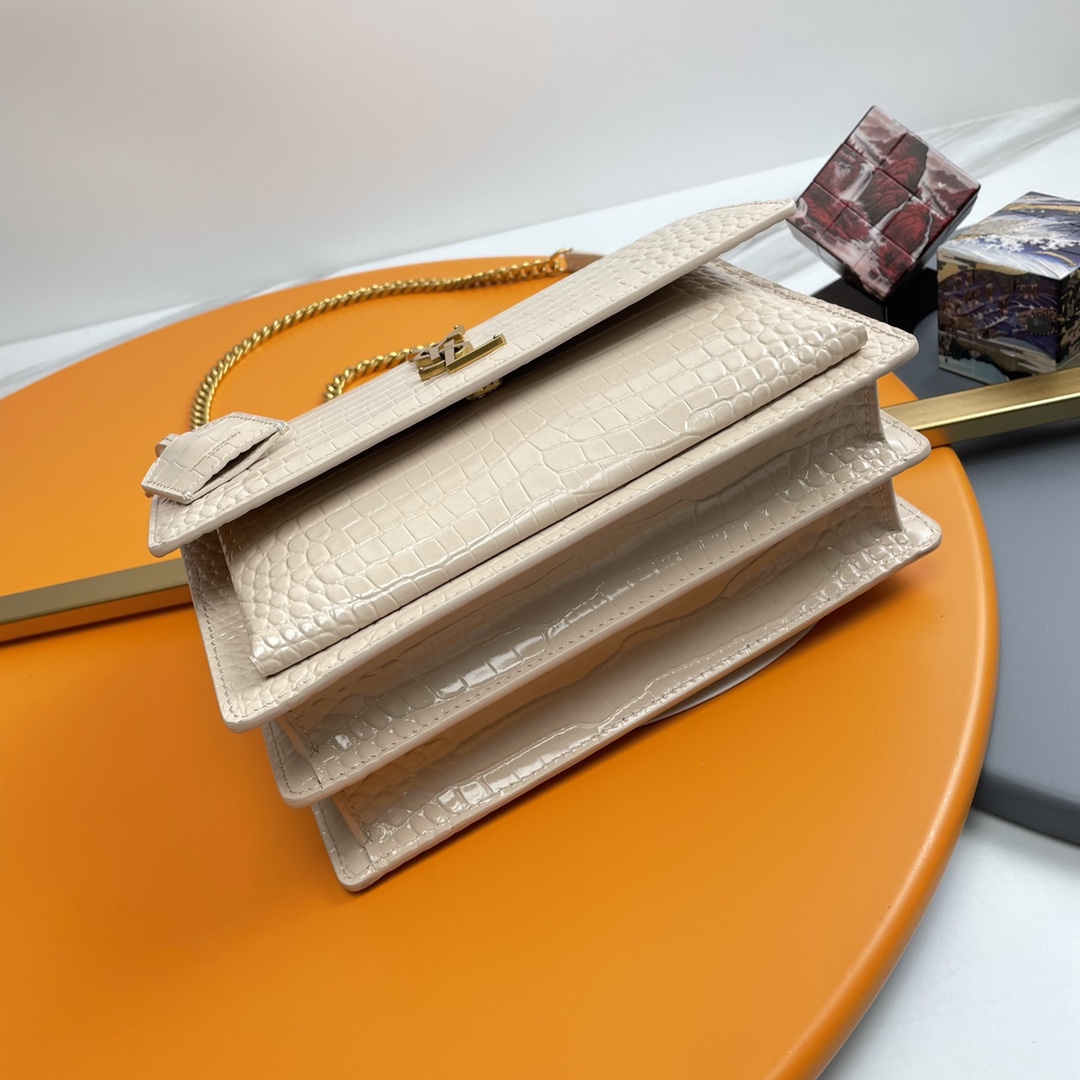 サンローラン チェーンバッグ コピー 2025新作 高品質 上質感 丁寧な縫製 高再現度 レビュー高リピ率 クリームベージュ クロコ型押し_3