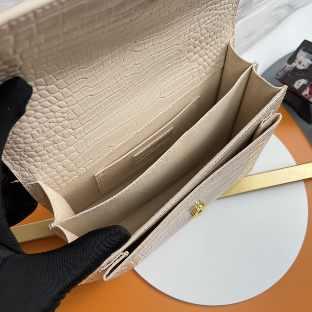 サンローラン チェーンバッグ コピー 2025新作 高品質 上質感 丁寧な縫製 高再現度 レビュー高リピ率 クリームベージュ クロコ型押し_6