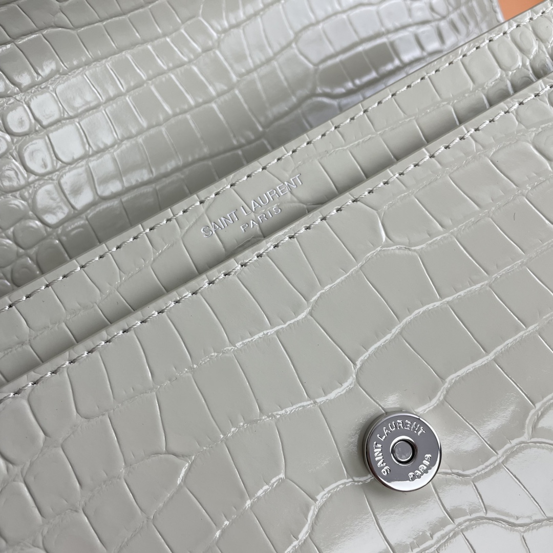 サンローラン チェーンバッグ ブランド コピー 安全通販 2025新作 高品質 上質感 丁寧な縫製 高再現度 長年の実績 アイボリー クロコ型押し_9