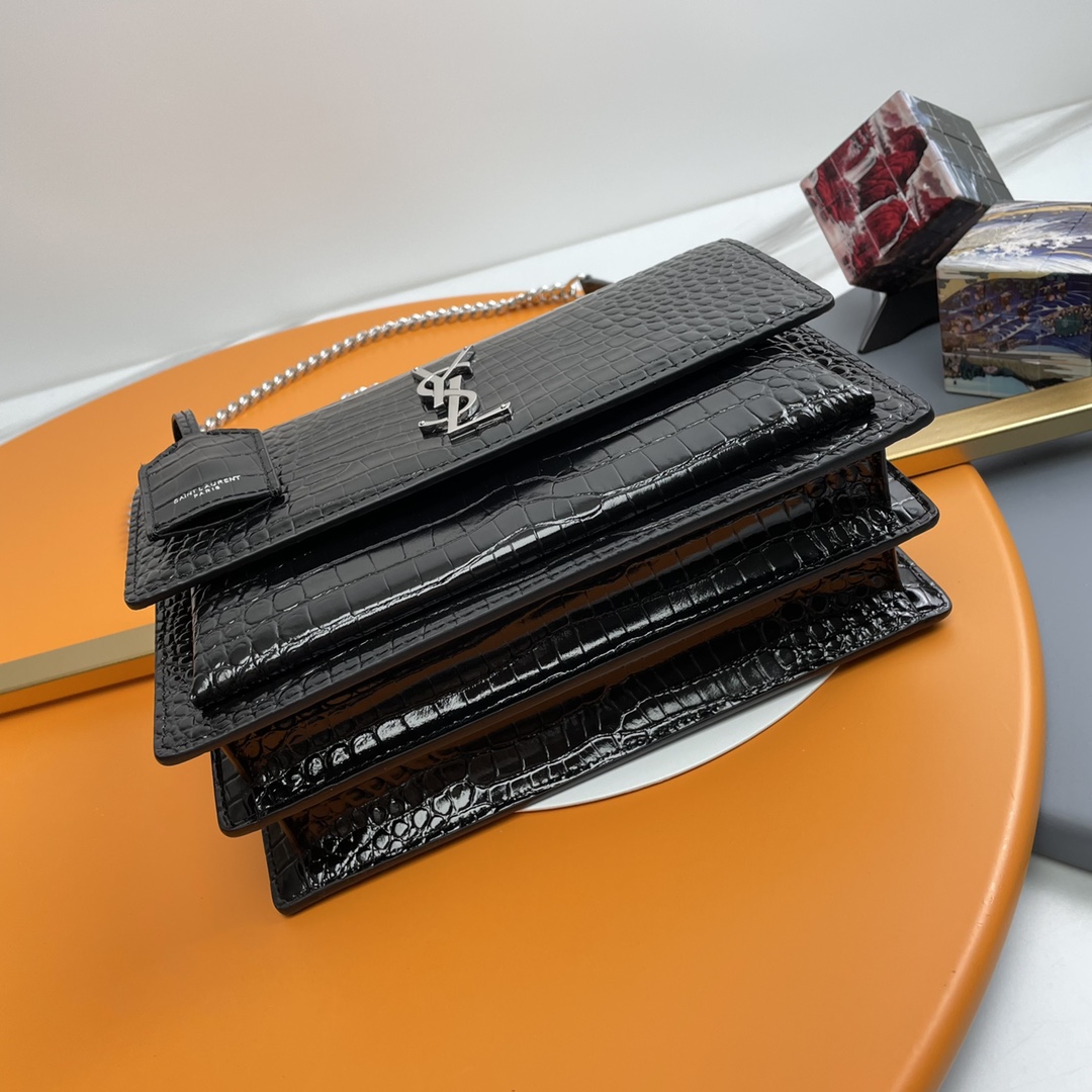 サンローラン チェーンバッグ 偽物 バレない再現度 2025新作 高品質 上質感 丁寧な縫製 高再現度 専用ケース付属 ブラック クロコ型押し_3