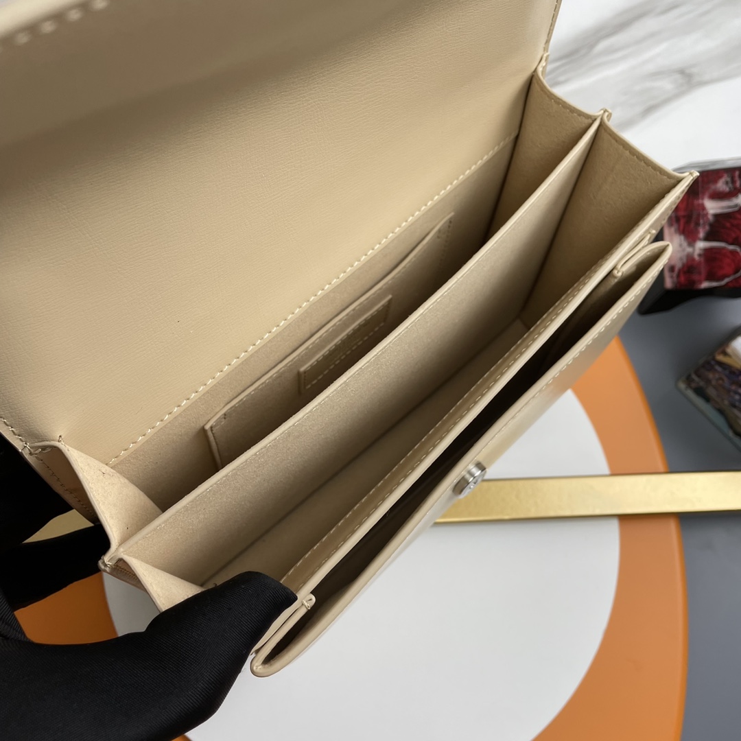 サンローラン スーパーコピー 2025新作 ベージュチェーンバッグ 高再現度で選ばれる理由あり 丁寧な縫製と高級感仕上げ 安心サイト 追跡可能 専用ケース付属_6