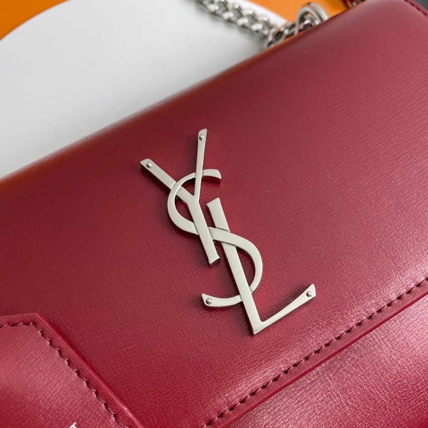 サンローラン 偽物 2025新作 ボルドーチェーンバッグ 圧倒的な再現度と精密ディテール 丁寧な縫製の高級感仕上げ 発送保証 追跡可能 選ばれる理由あり_6