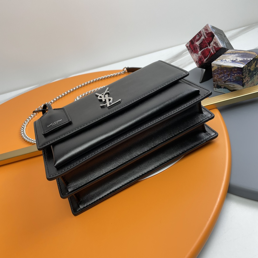 サンローラン 激安 2025新作 ブラックチェーンバッグ 正確な刻印と精密ディテール 高級レベル仕様の高再現度モデル 発送保証 追跡可能 安心サイト_1