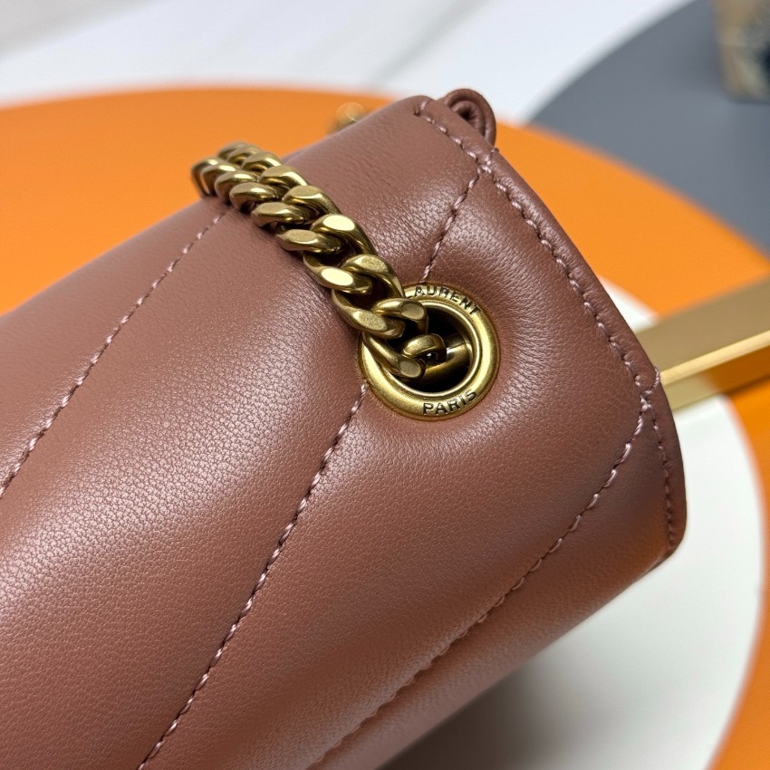 サンローラン 優良サイト 2025新作 ローズブラウンキルトレザーバッグ 高再現度と精密ディテール 高級レベル仕様の完成度 発送保証 追跡可能 安心サイト_7