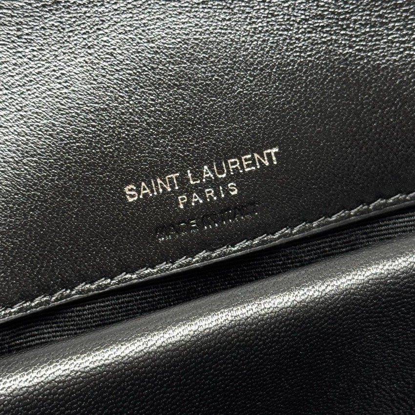サンローラン n級 2025新作 ブラックキルトレザーバッグ 高再現度の精密ディテール 高級レベル仕様 圧倒的な再現度 発送保証 追跡可能 安心サイト_8