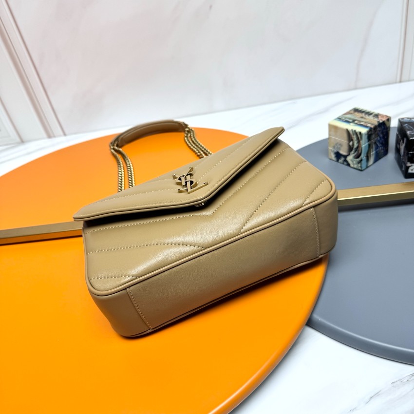 サンローラン コピー 2025新作 キャメルベージュキルトレザーバッグ 高再現度の精密ディテール 高級レベル仕様 圧倒的な再現度 発送保証 追跡可能 安心サイト_2