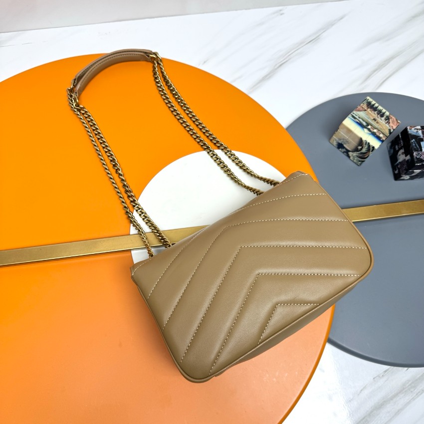 サンローラン コピー 2025新作 キャメルベージュキルトレザーバッグ 高再現度の精密ディテール 高級レベル仕様 圧倒的な再現度 発送保証 追跡可能 安心サイト_4