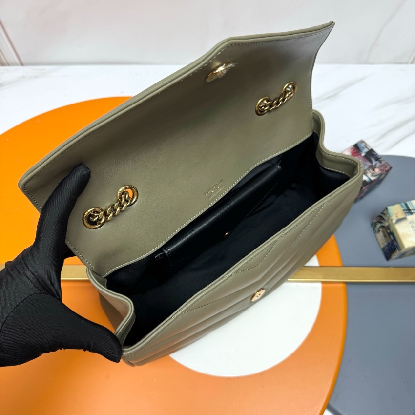 サンローラン ブランド コピー 安全通販 2025新作 グレージュキルトレザーバッグ 高再現度 精密ディテール 高級レベル仕様 圧倒的な再現度 発送保証_5