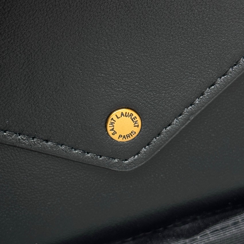 サンローラン ブランド コピー 安全通販 2025新作 グレージュキルトレザーバッグ 高再現度 精密ディテール 高級レベル仕様 圧倒的な再現度 発送保証_9