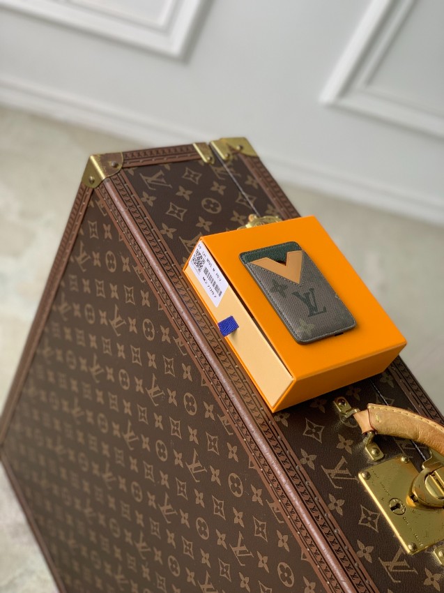 ルイ・ヴィトン 偽物 定番 モノグラム カードケース 2026新作 高再現度 高品質 精密ディテール 安心サイト 秘密厳守配送_1