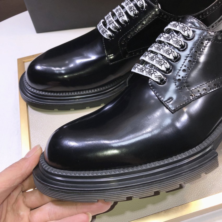 ディオール 激安 2026新作 ブラックエナメル厚底レースアップ 高再現度 本革使用 精密ディテール 高級感仕上げ 安心サイト 発送保証_8