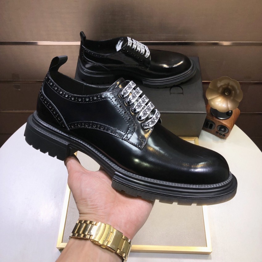 ディオール 激安 2026新作 ブラックエナメル厚底レースアップ 高再現度 本革使用 精密ディテール 高級感仕上げ 安心サイト 発送保証_4