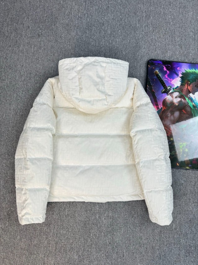 フェンディ 2026新作 高品質 フーデッドダウン n級 高再現度 FFエンボス 職人技術再現 快適な着心地 安心サイト_2