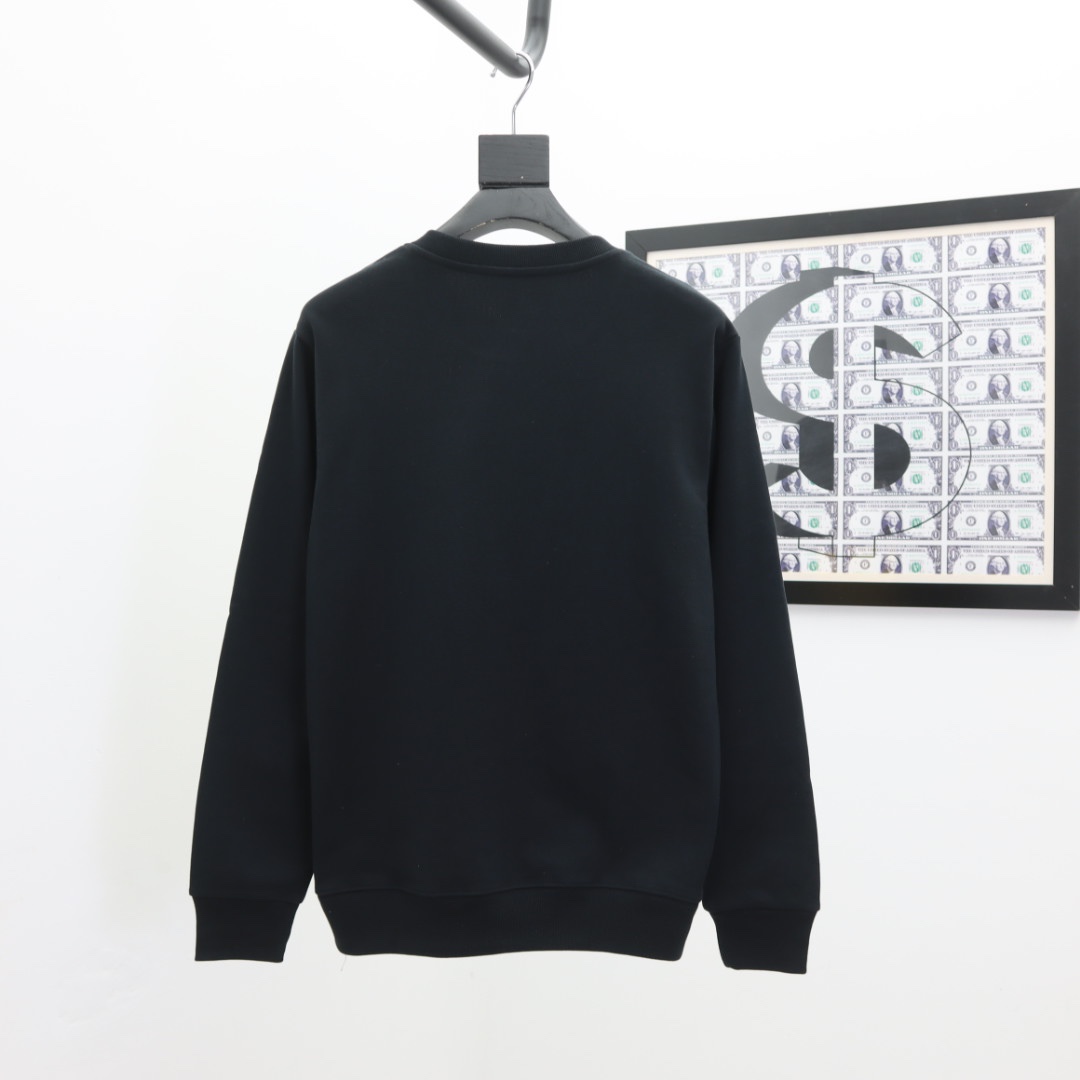 フェンディ 2026新作 スウェット 偽物 高再現度 高品質仕上げ 男女兼用 快適な着心地 肌触り良好 高評価口コミ多数 安心サイト_1