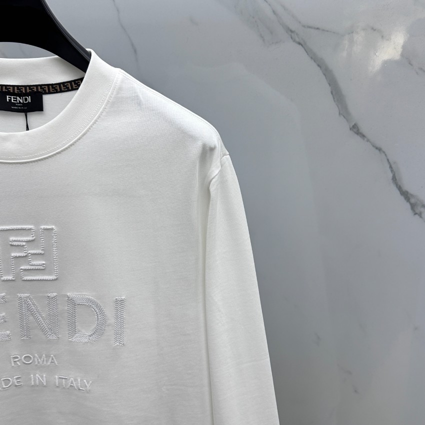 フェンディ 2026新作 ロングスリーブTシャツ ブランド コピー 高再現度 高品質仕上げ 男女兼用 快適な着心地 高評価口コミ多数 安心サイト_4