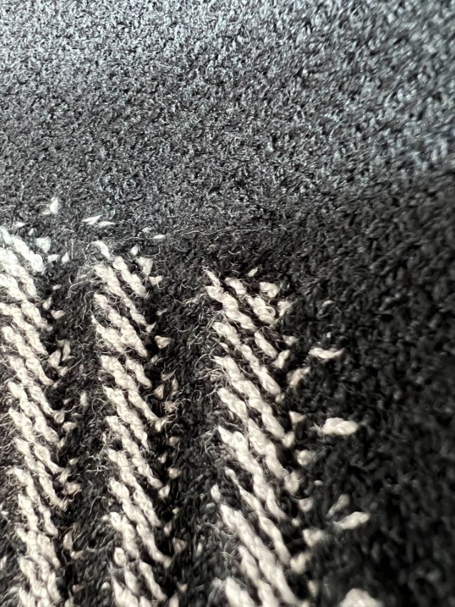 フェンディ 2026新作 ニットセーター 激安屋口コミ 高再現度 高品質仕上げ 上質感 丁寧な縫製 高評価 安心サイト_6