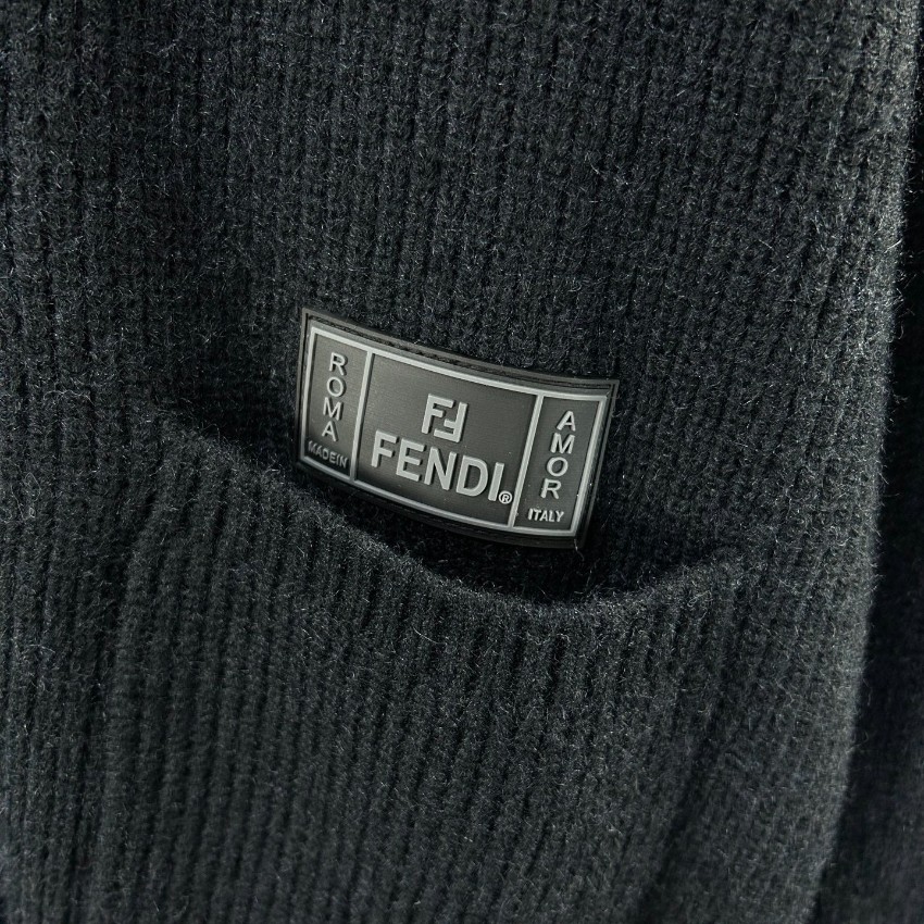 フェンディ スーパーコピー 2026新作 定番ニットカーディガン 高品質 本革使用 高再現度 丁寧な縫製 安心サイト 実店舗運営 レビュー高リピ率_5