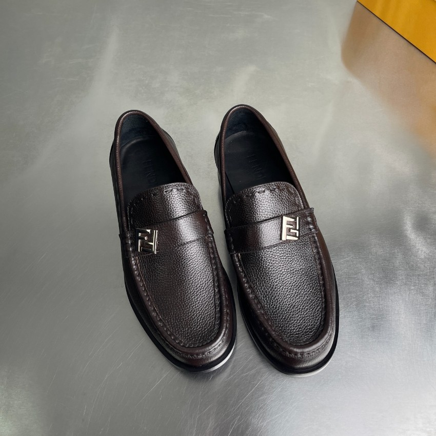 フェンディ n級 2026新作 定番レザーローファー 高品質 本革使用 高再現度 精密ディテール 丁寧な縫製 安心サイト 実店舗運営 高評価_2