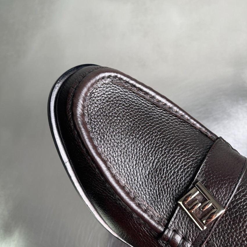 フェンディ n級 2026新作 定番レザーローファー 高品質 本革使用 高再現度 精密ディテール 丁寧な縫製 安心サイト 実店舗運営 高評価_6