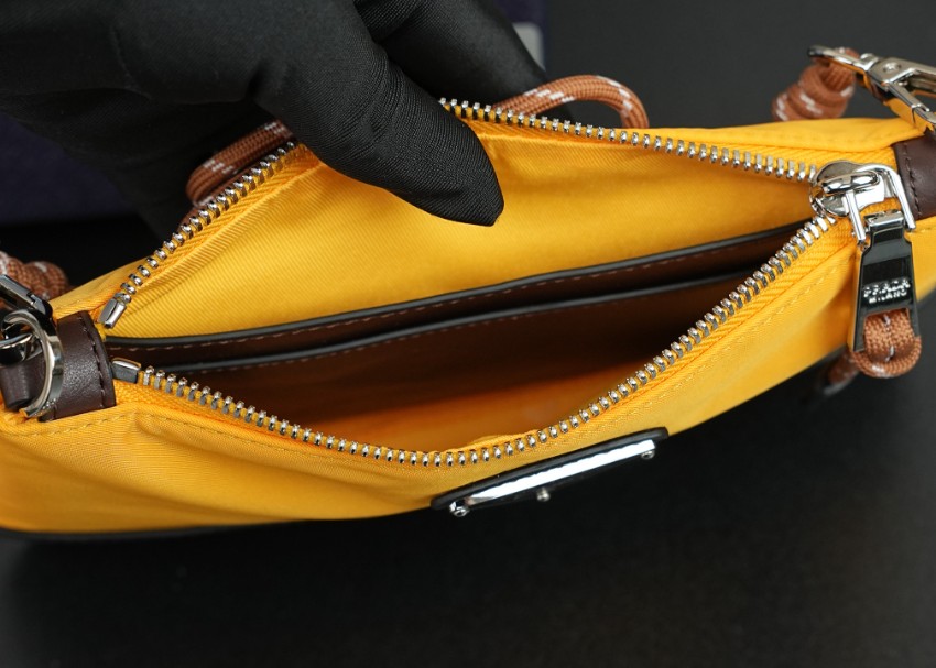 プラダ 高再現度 ブランド コピー 2026新作 定番ナイロンショルダーバッグ 高評価 精密ディテール 安心サイト_8