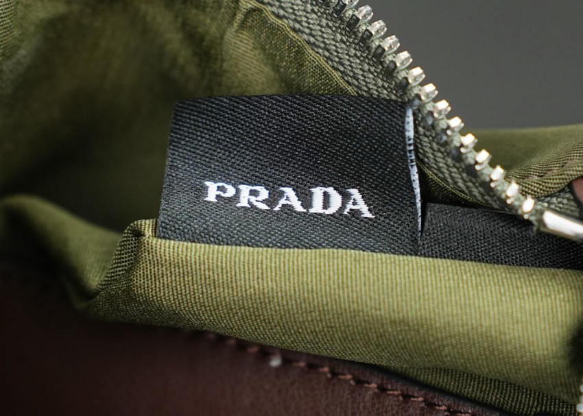 プラダ ナイロン ショルダーバッグ ブランド コピー 2026新作 高再現度 精密ディテール 本革使用 安心サイト 追跡可能_7