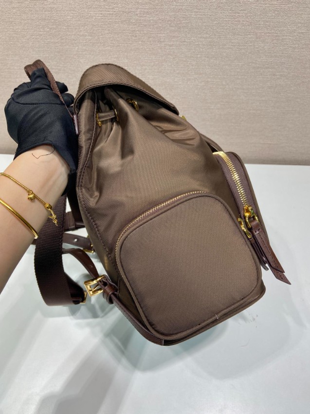 プラダ ナイロン バックパック スーパーコピー 上位モデル 2026新作 高再現度 本革ディテール 実用性重視 安心サイト_5