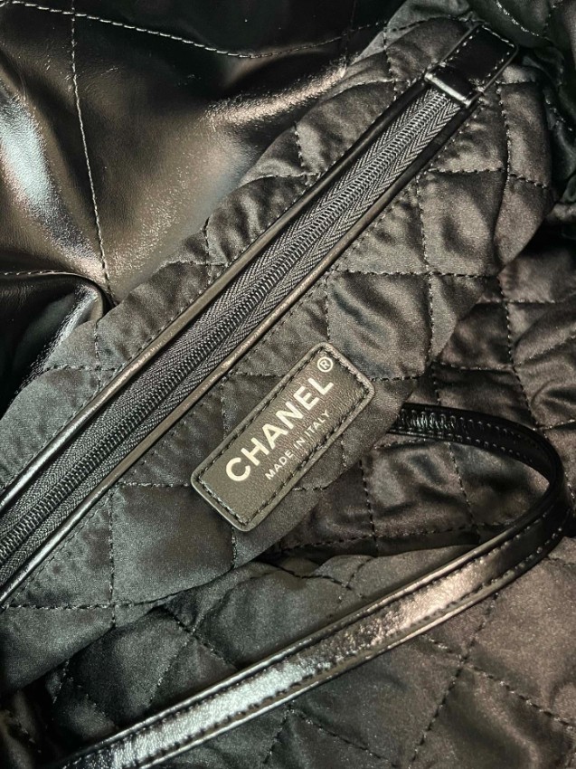 シャネル 激安 2026新作 定番チェーンショルダーバッグ 高評価 口コミ多数 高再現度 高級感仕上げ 丁寧な縫製 安心サイト 実店舗運営_6