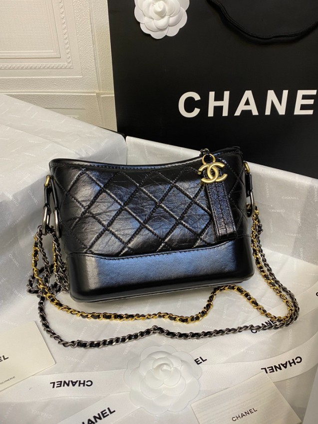 シャネル コピー 2026新作 定番チェーンショルダーバッグ 高評価 口コミ多数 高再現度 高級感仕上げ 丁寧な縫製 安心サイト 実店舗運営 本格派モデル_1