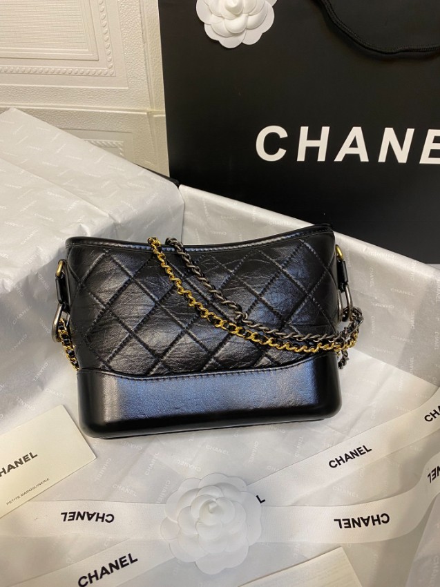 シャネル コピー 2026新作 定番チェーンショルダーバッグ 高評価 口コミ多数 高再現度 高級感仕上げ 丁寧な縫製 安心サイト 実店舗運営 本格派モデル_2