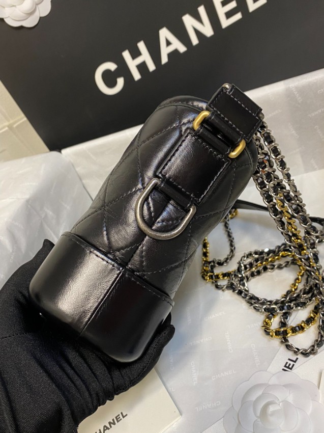 シャネル コピー 2026新作 定番チェーンショルダーバッグ 高評価 口コミ多数 高再現度 高級感仕上げ 丁寧な縫製 安心サイト 実店舗運営 本格派モデル_4