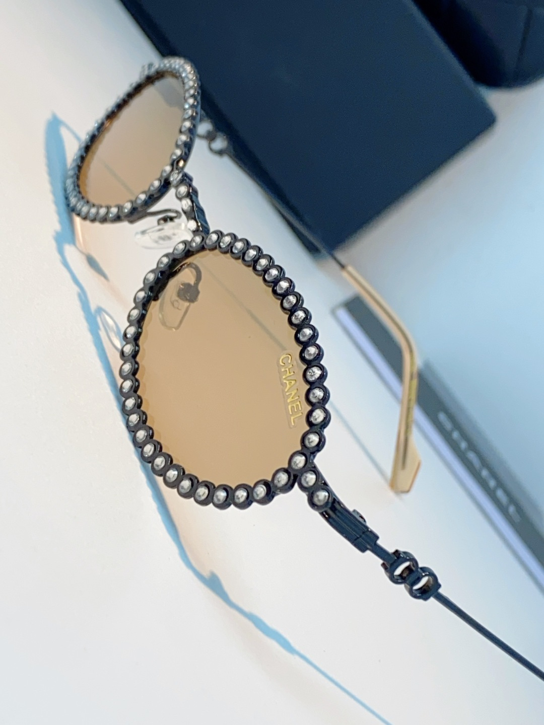 シャネル サングラス 2026新作 スーパーコピー 高再現度 高評価 口コミ多数 精密ディテール 職人技術再現 安心サイト 数量限定入荷_7