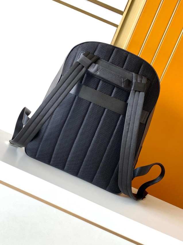 モンブラン バックパック 偽物 2026新作 定番モデル 高再現度 正確な刻印 精密ディテール 高級感仕上げ 安心サイト 追跡可能_3