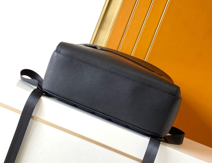 モンブラン バックパック 偽物 2026新作 定番モデル 高再現度 正確な刻印 精密ディテール 高級感仕上げ 安心サイト 追跡可能_4