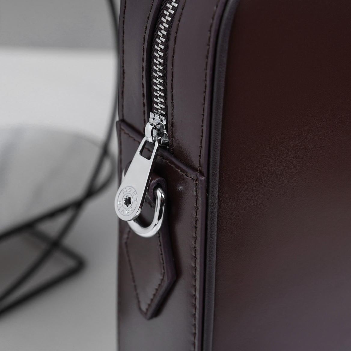 モンブラン ブリーフケース 偽物 2026新作 定番モデル 高再現度 正確な刻印 上質感仕上げ 高級感演出 安心サイト 追跡可能_8